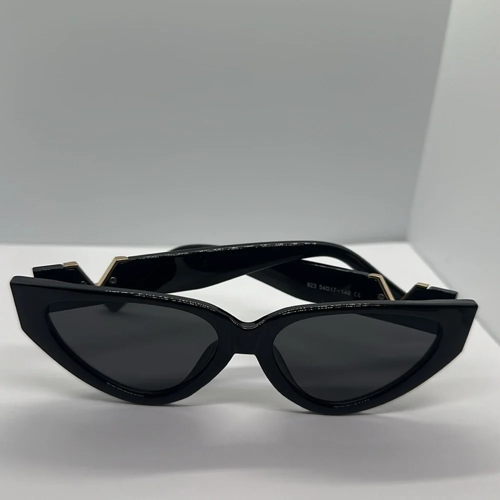 Black Cat Eye Sunglasses Gold V Detail UV Protection Trendy Chic Sunnies